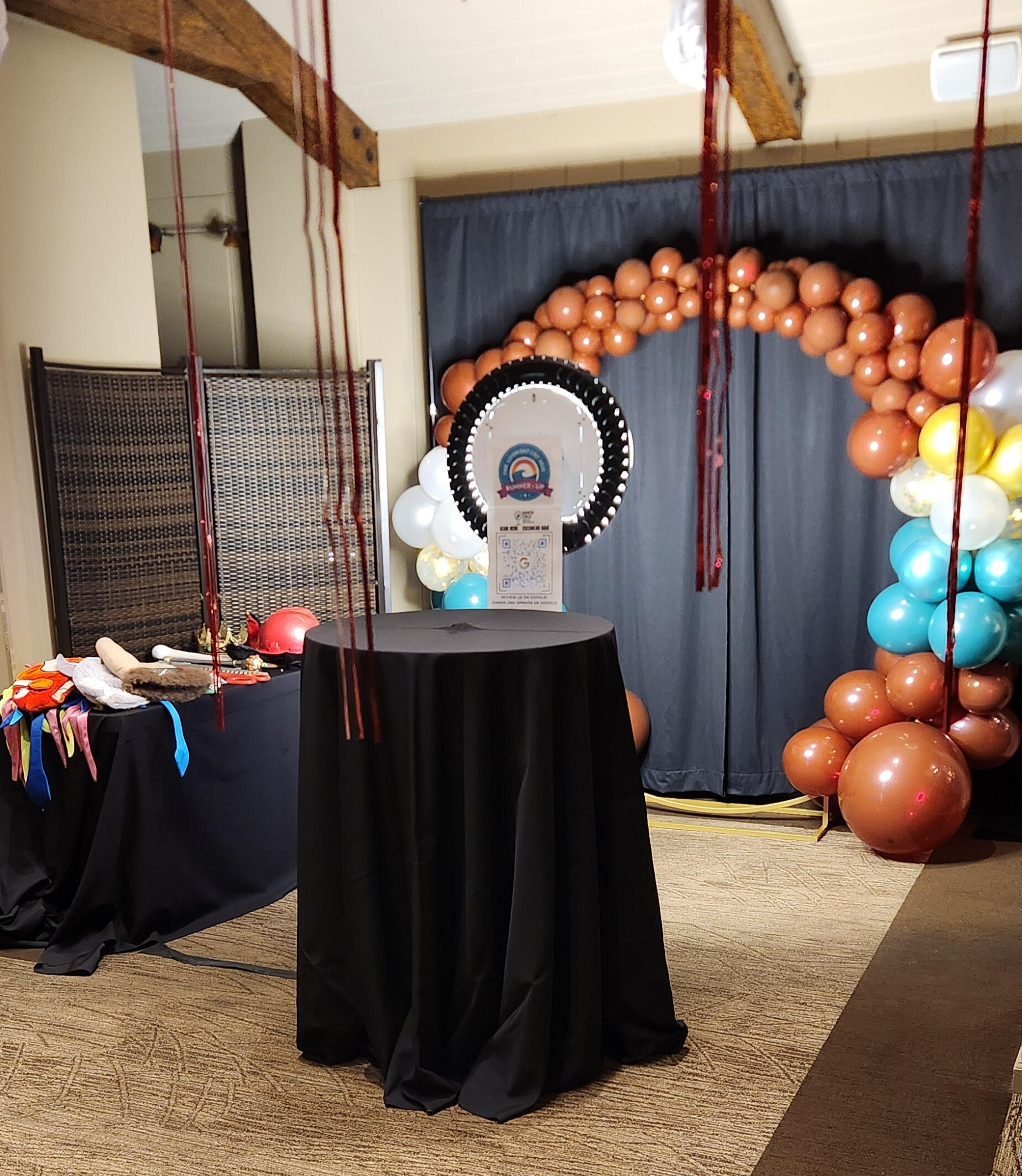 Corporate Business Holiday Party (Essentials Package with company’s own backdrop and props table)